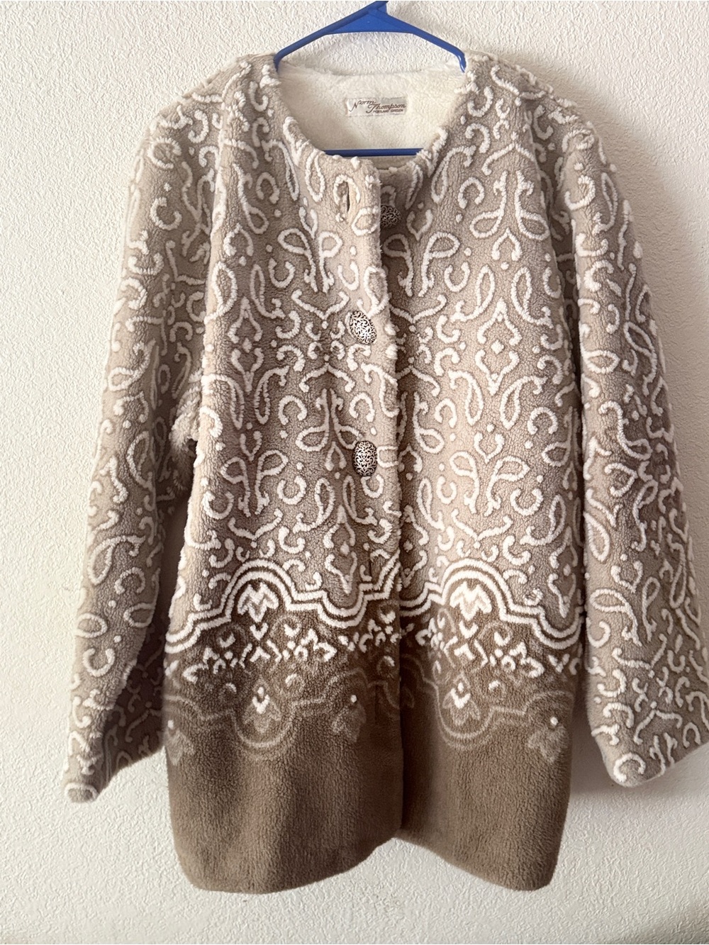 Norm Thompson Taupe and Cream Patterned Fleece Cardigan Jacket size L